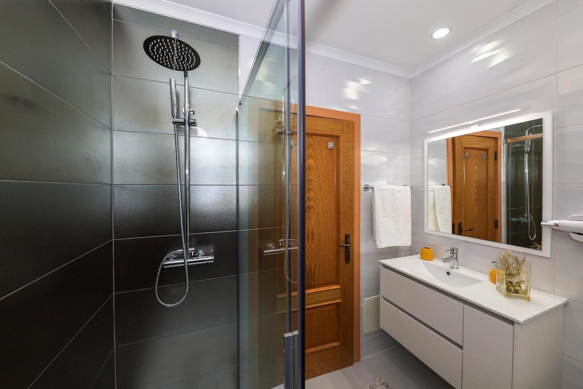 Moradia Chicharro Hotel Nazare Ngoại thất bức ảnh