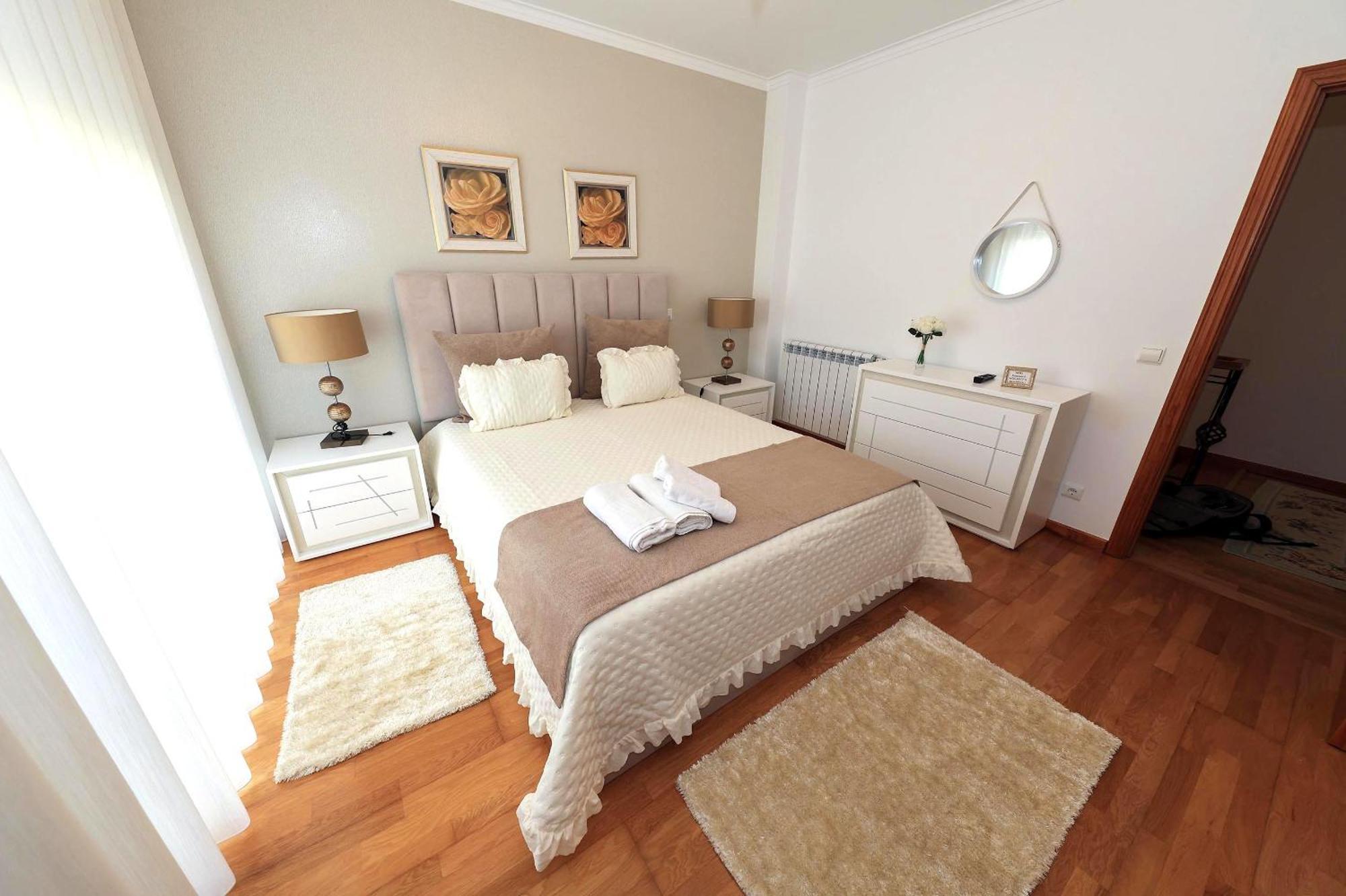 Moradia Chicharro Hotel Nazare Ngoại thất bức ảnh